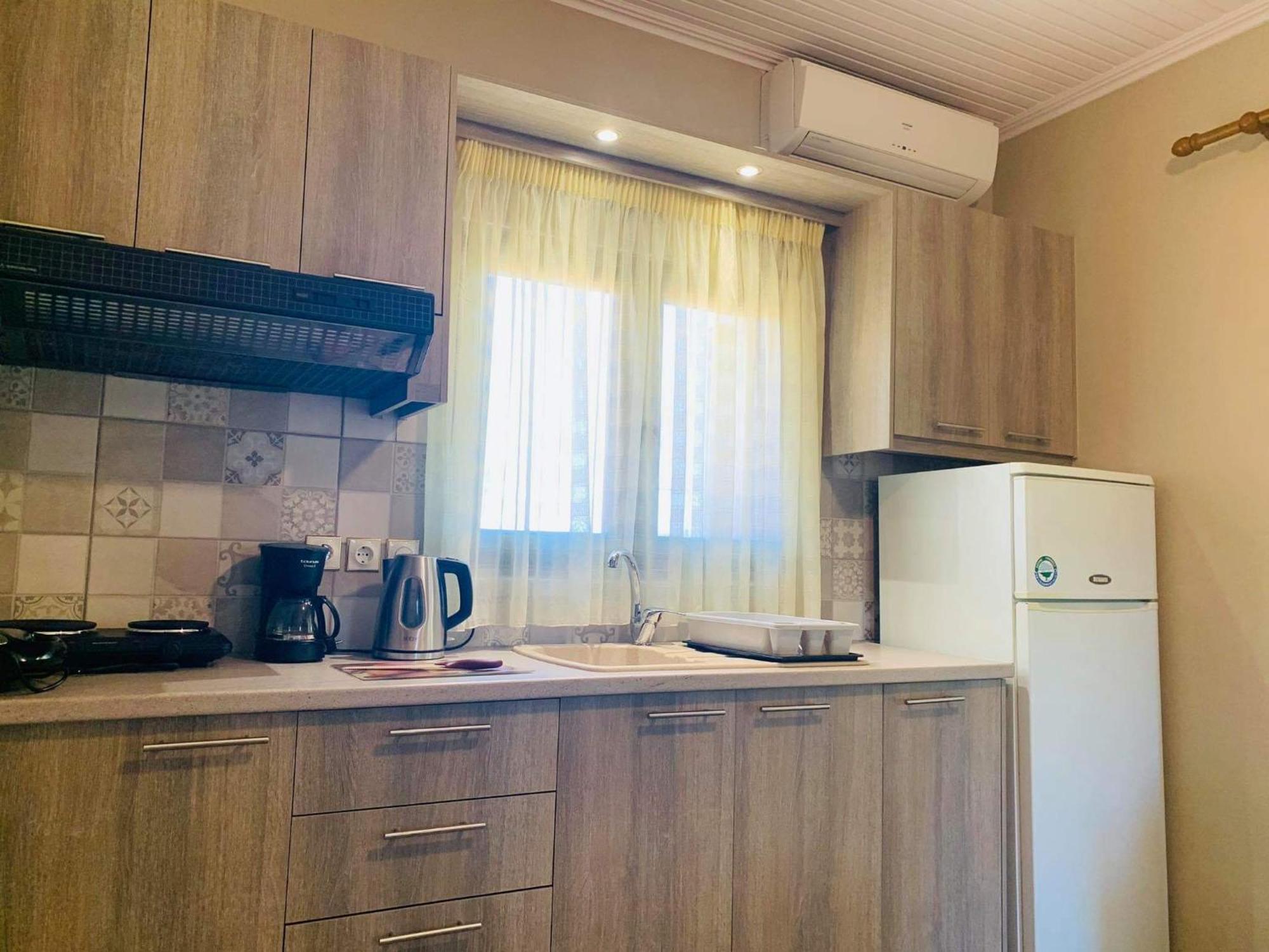 Finikes Apartments Stoúpa Pokoj fotografie