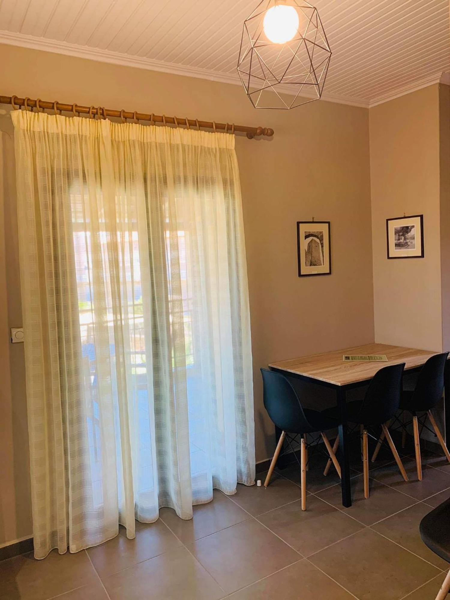Finikes Apartments Stoúpa Pokoj fotografie